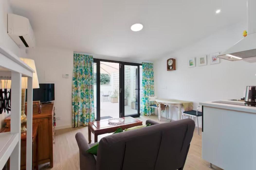 Urban Cabin Вила-Нова-ди-Гая Экстерьер фото